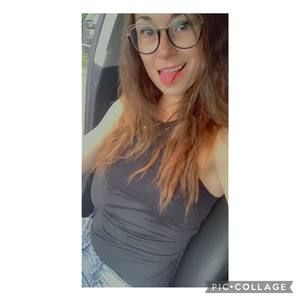 Meet your Posher, Caroline